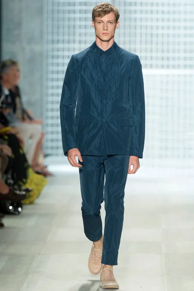 Look 33